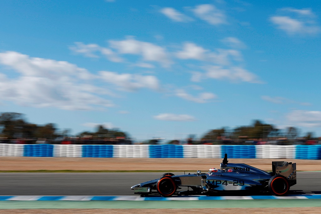 På vej ud på sin første omgang
(Foto: McLaren)